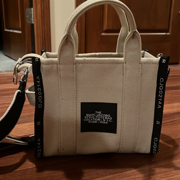 Marc Jacobs The Canvas Small Tote Bag - Picture 2 of 8